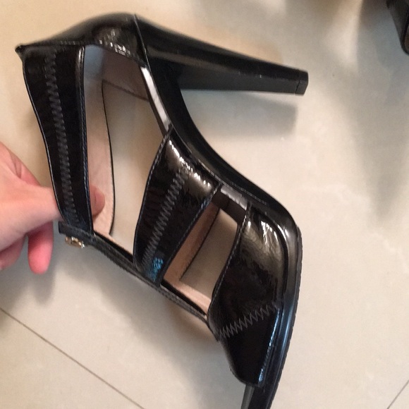 Michael kors black patent leather heels - Picture 2 of 5